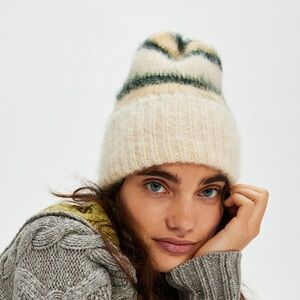 NWT Free People The Groove Stripe Beanie